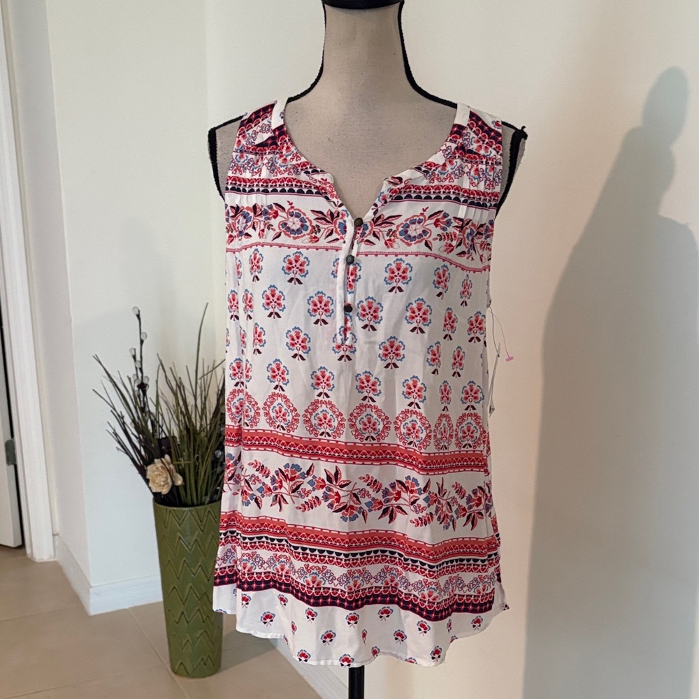 NWT Sonoma sleeveless shirt medium 558